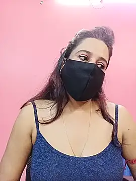 Hotpuja25 stripchat live cam model