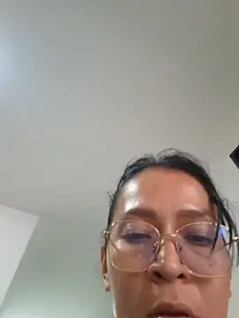 Dr_Edna_naughty stripchat live cam model