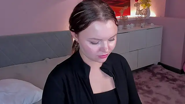 serinella_ stripchat live cam model