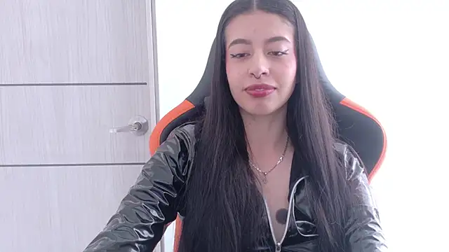 Misscarolsph stripchat live cam model
