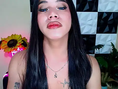 VOLKOVAx stripchat live cam model