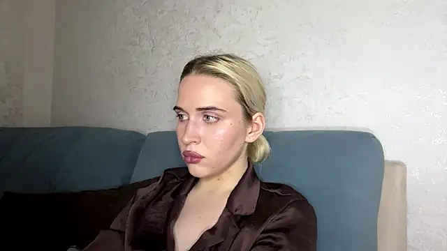 TarenSyal stripchat live cam model