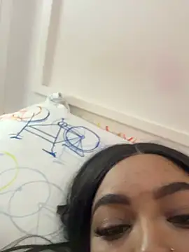 Lucifer0222 stripchat live cam model