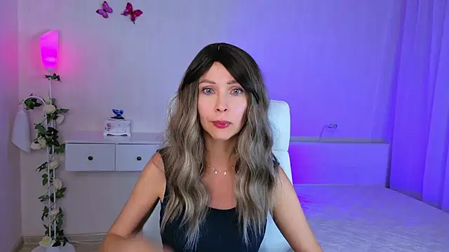 Wendi-Foster stripchat live cam model