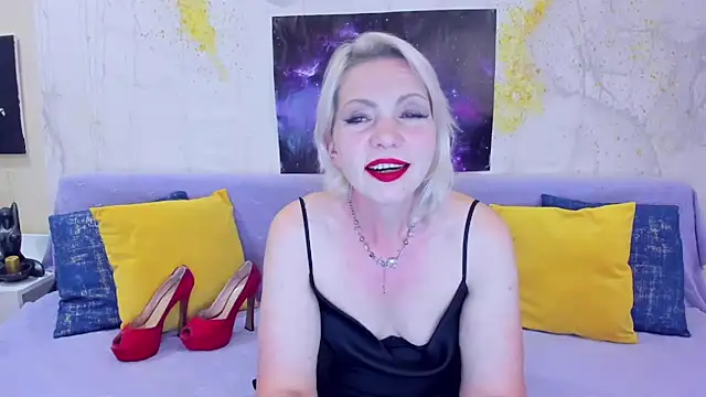 BeautyName stripchat live cam model