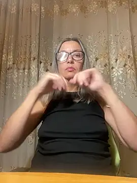 LianaBlue stripchat live cam model