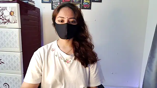 Sima--Roy stripchat live cam model