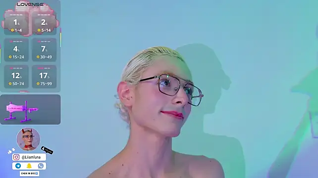 liiamluna_ stripchat live cam model