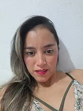 SusanaMein stripchat live cam model