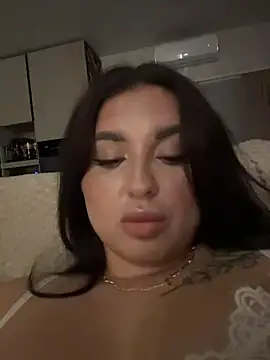 KellyNomerysx stripchat live cam model