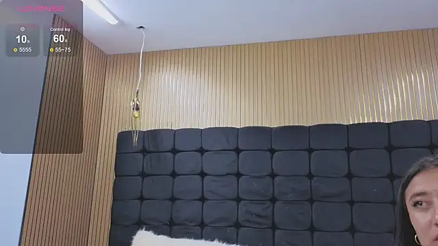 Ary-Hot_ stripchat live cam model
