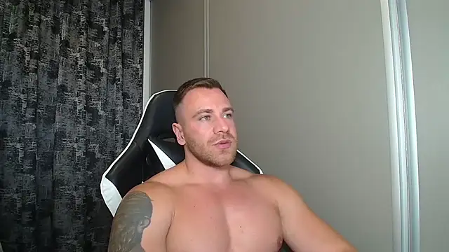 Thori92 stripchat live cam model