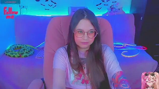 Lolisuccub stripchat live cam model