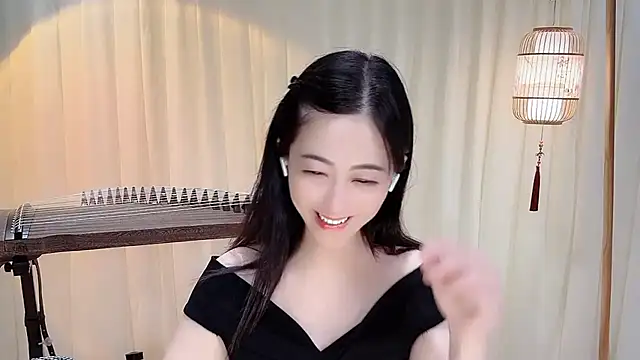 Tian-xin-999 stripchat live cam model