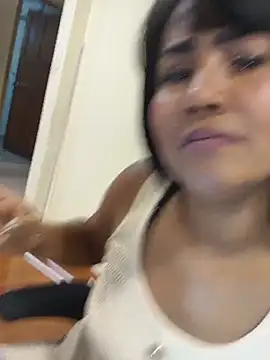 Ariana_Rodriguez stripchat live cam model