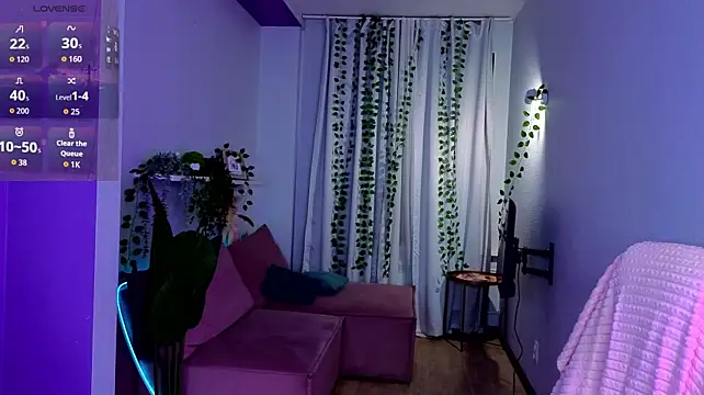 HazelTompson stripchat live cam model