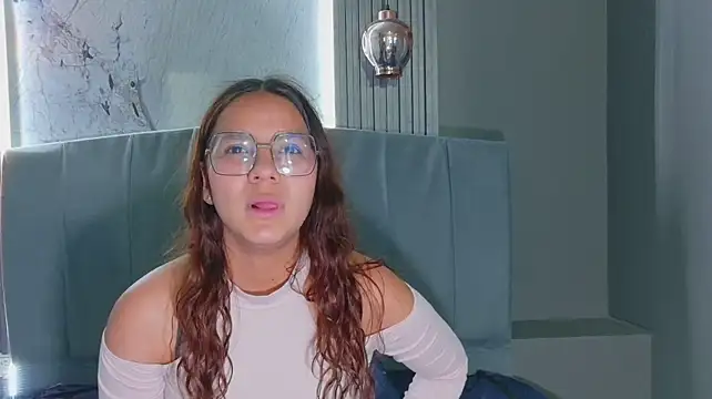 angeles_azul stripchat live cam model