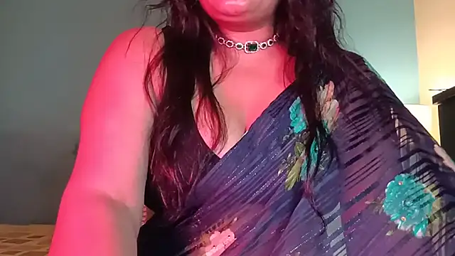 YourDesi_Laila_ stripchat live cam model