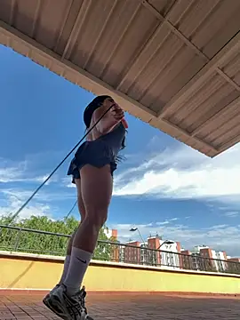 RoseOnYou stripchat live cam model