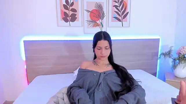 EmmaLily stripchat live cam model