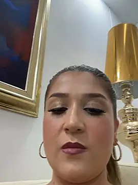 IsabelleMilan stripchat live cam model