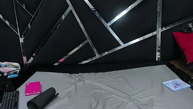 VillalbaIsabellaSS stripchat live cam model