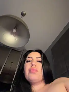 Andrestarr stripchat live cam model