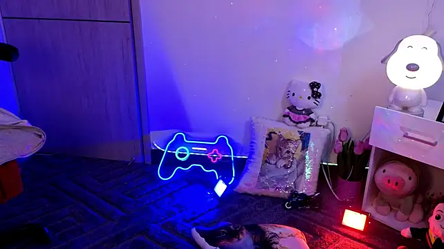 EmilyMiller_ stripchat live cam model