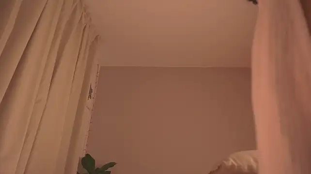 Aimilayne stripchat live cam model