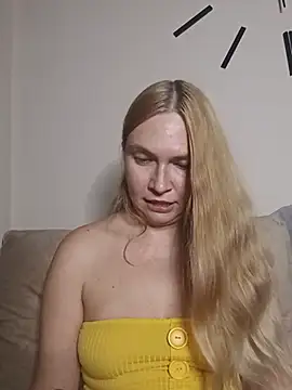 KisaVixen stripchat live cam model
