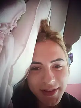 Luanatrans15 stripchat live cam model