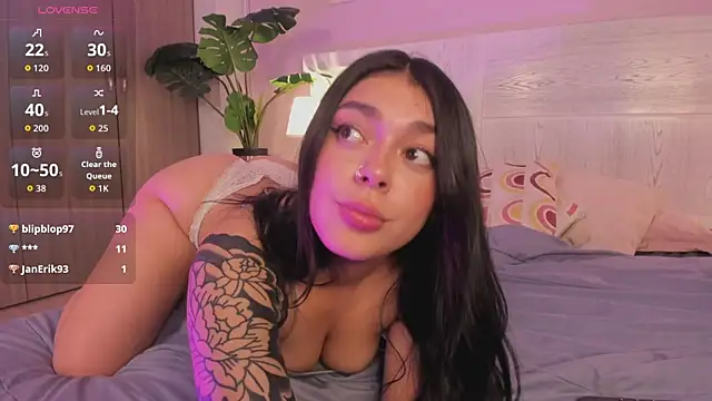 Lummii_ stripchat live cam model