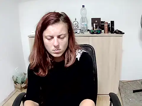 NinaLiebert stripchat live cam model