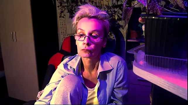 HelgaHimmell stripchat live cam model