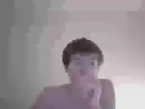 VelvetRagottiOG stripchat live cam model