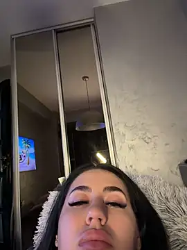 Andrestarr stripchat live cam model