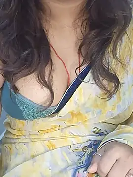 juhi_301 stripchat live cam model
