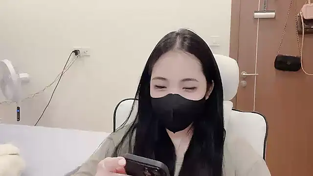 Pun8386 stripchat live cam model