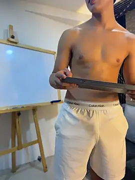 Lander_Cruz stripchat live cam model
