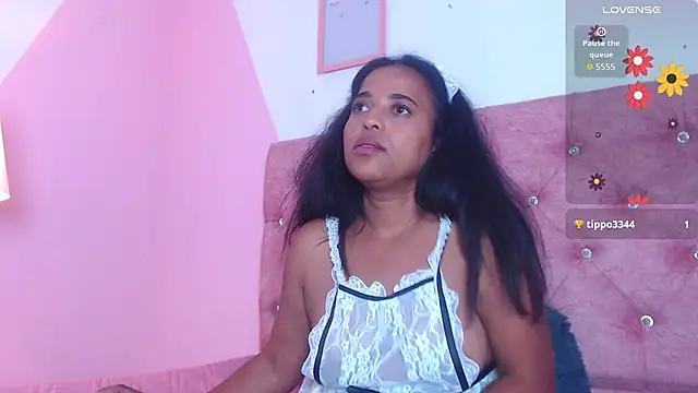 Tiffany_cookie stripchat live cam model