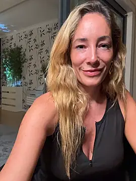 SweetAlegra_ stripchat live cam model