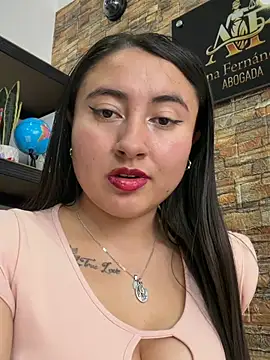 _Sarah-Office1 stripchat live cam model