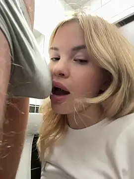 SMELLSEX stripchat live cam model