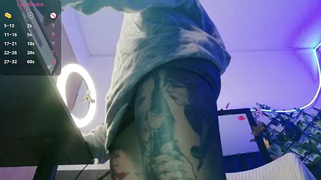 KandyParis stripchat live cam model