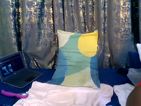 servant_for_love stripchat live cam model