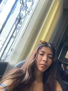 andrea_milla stripchat live cam model