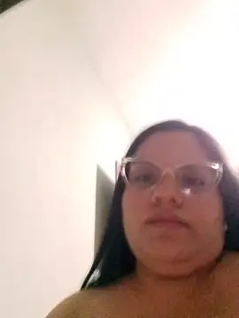 BethaXXX stripchat live cam model