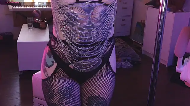 dreamyjas stripchat live cam model