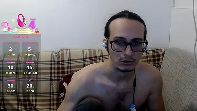 cholitohermoso stripchat live cam model