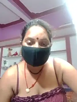 Kamnilove stripchat live cam model